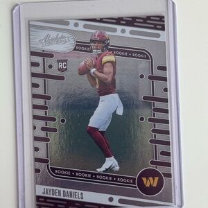 🔥 2024 Jayden Daniels Panini Absolute Football Rookie Card